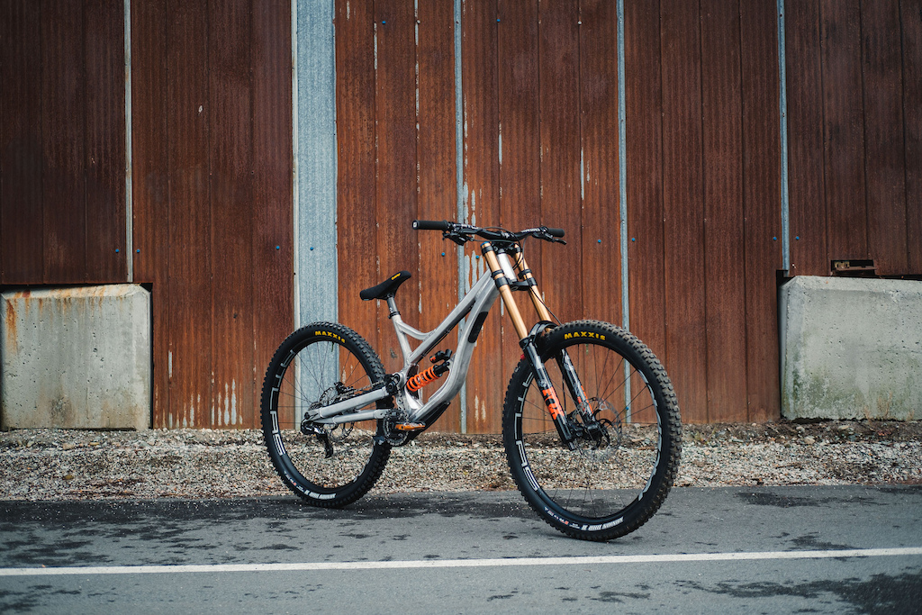 自転車本体 Devinci Wilson Devinci Wilson GX DH 7S 2022 Review