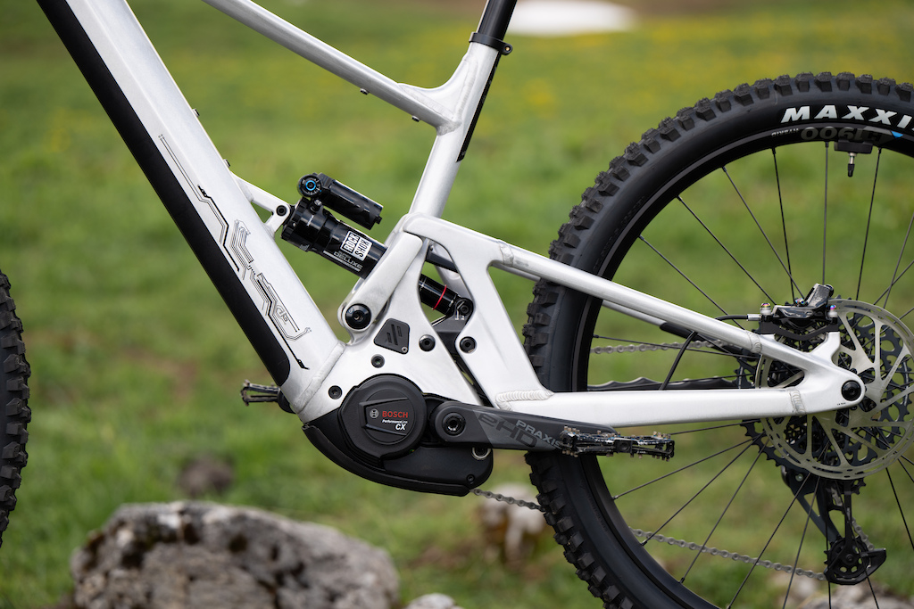 First Look: Scor's New 6080 Z Has An Aluminum Frame & 180mm