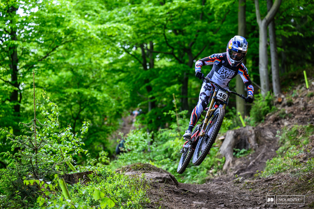 Bike Check: Laurie Greenland's Santa Cruz V10 - Pinkbike