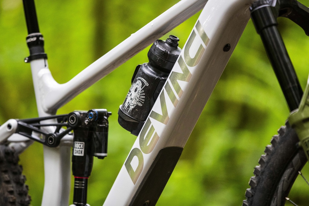 Review: Devinci E-Troy Lite - Canadian Made, Reasonably