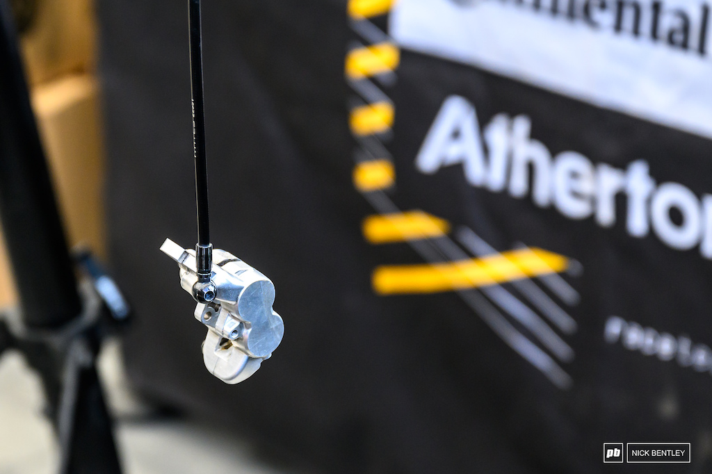 Andreas Kolb s Atherton has some suspiciously silver Hayes hanging from his bike