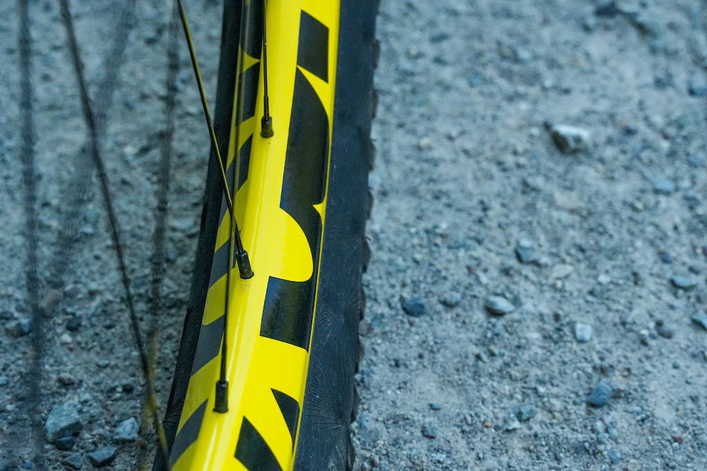 Review: Mavic Deemax DH YLW - A Classic Downhill Wheelset - Pinkbike