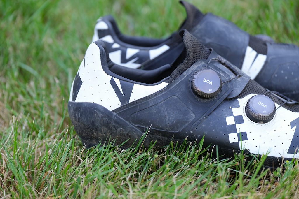 Review: Canyon's New Tempr CFR Cross-Country Shoes - Pinkbike