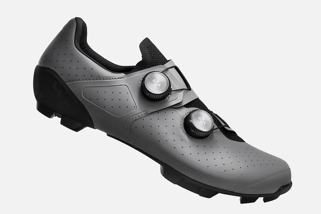 Review: Canyon's New Tempr CFR Cross-Country Shoes - Pinkbike