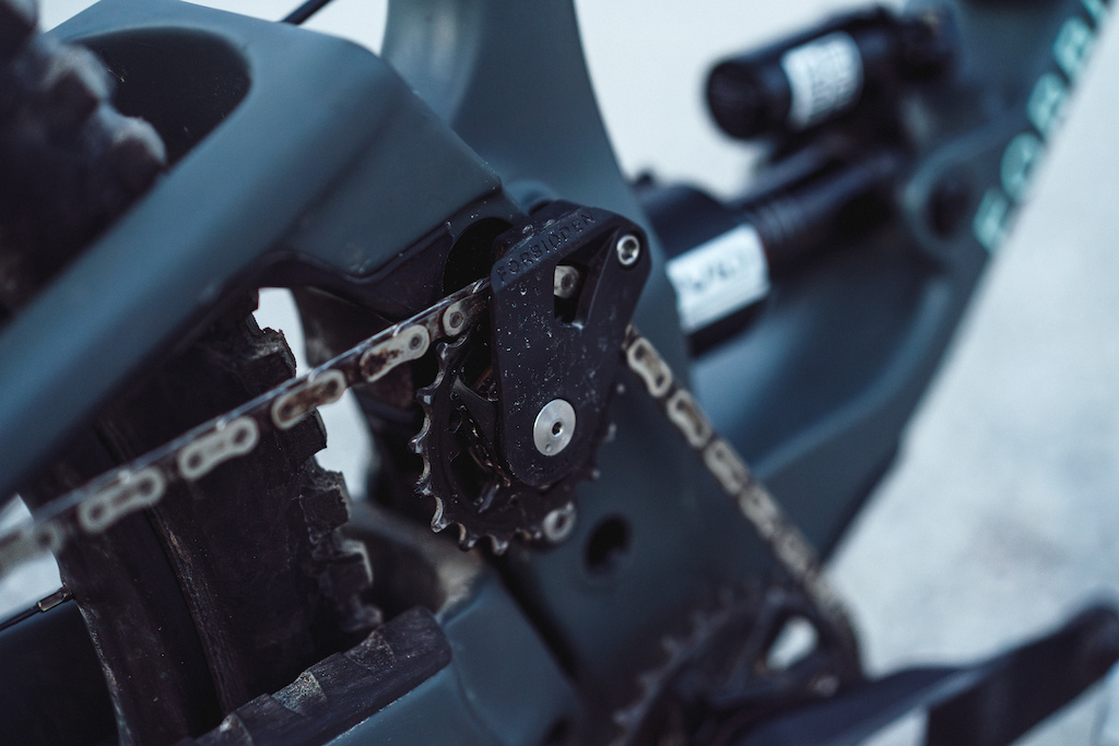Review: The Forbidden Dreadnought V2 Has a Need for Speed