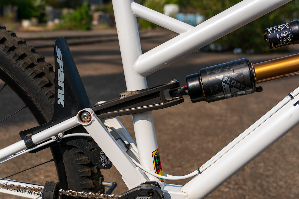 Bike Check: The Terraplane DH1 Uses an Extra-Long Clevis &amp; Sliding 