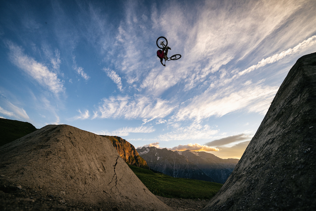 Video Tomas Lemoine Edgar Briole Might Be Our New Favourite Combo in Chip Dale Pinkbike