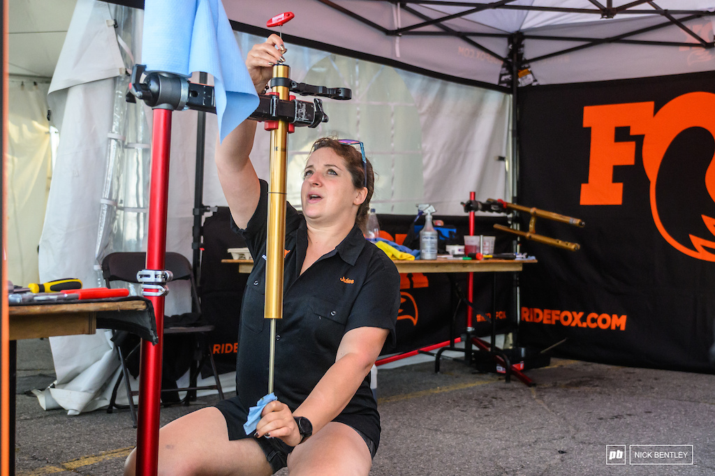 Tech Randoms III: Mont-Sainte-Anne DH World Cup 2024 - Pinkbike