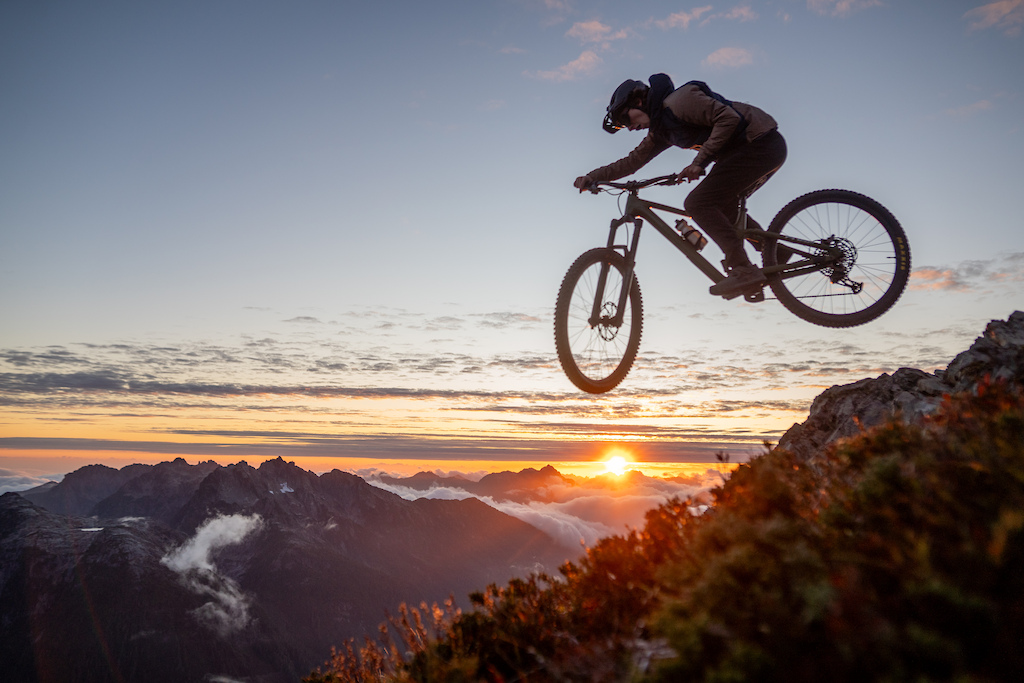 Photo Story A First MTB Descent on Vancouver Island s 5040 Peak Pinkbike