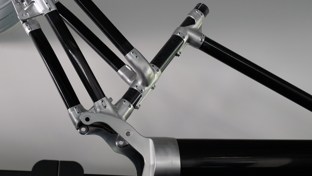 Even on a city bike, the contruction method leaves the frame looking damn good.