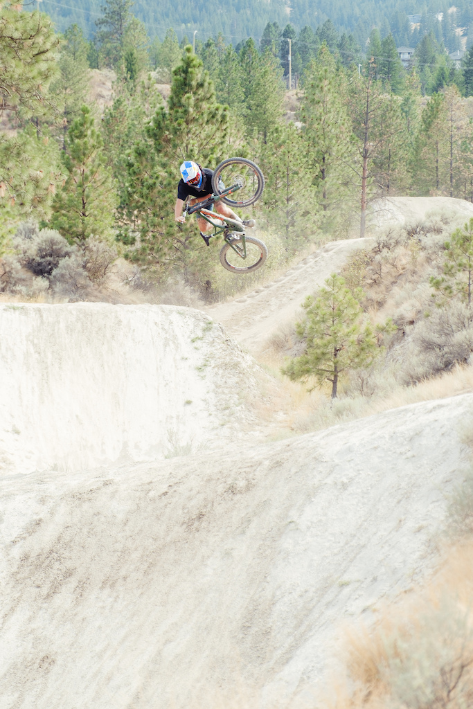 Bunged Video: Remy Morton is Smooth & Stylish in 'Mildly Bunged Up' - Pinkbike
