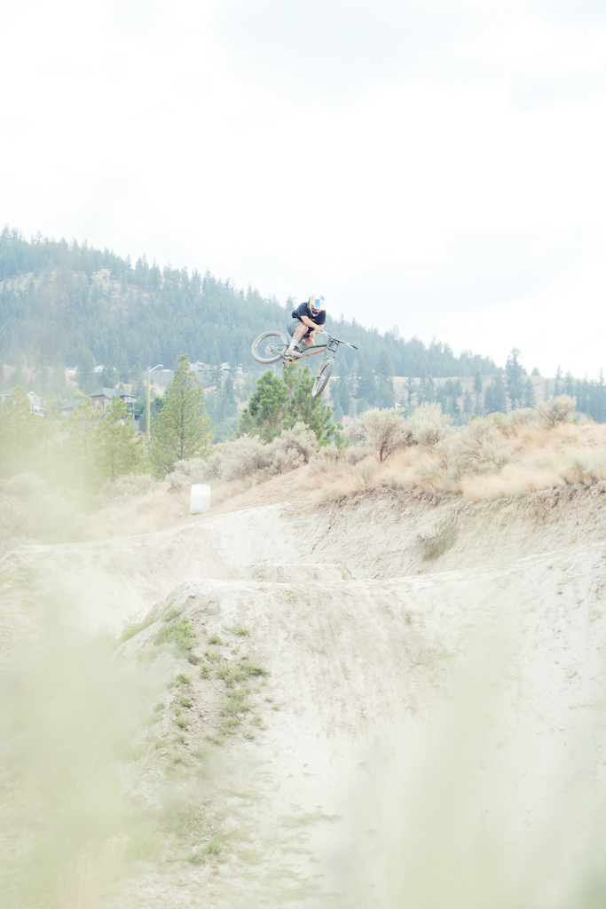 Bunged Video: Remy Morton is Smooth & Stylish in 'Mildly Bunged Up' - Pinkbike