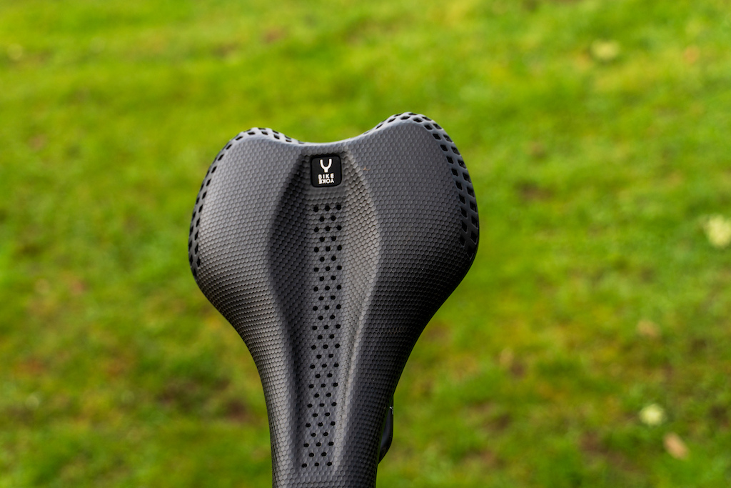 First Ride: BikeYoke's 3D-Printed Sagma Saddle Lineup - Pinkbike