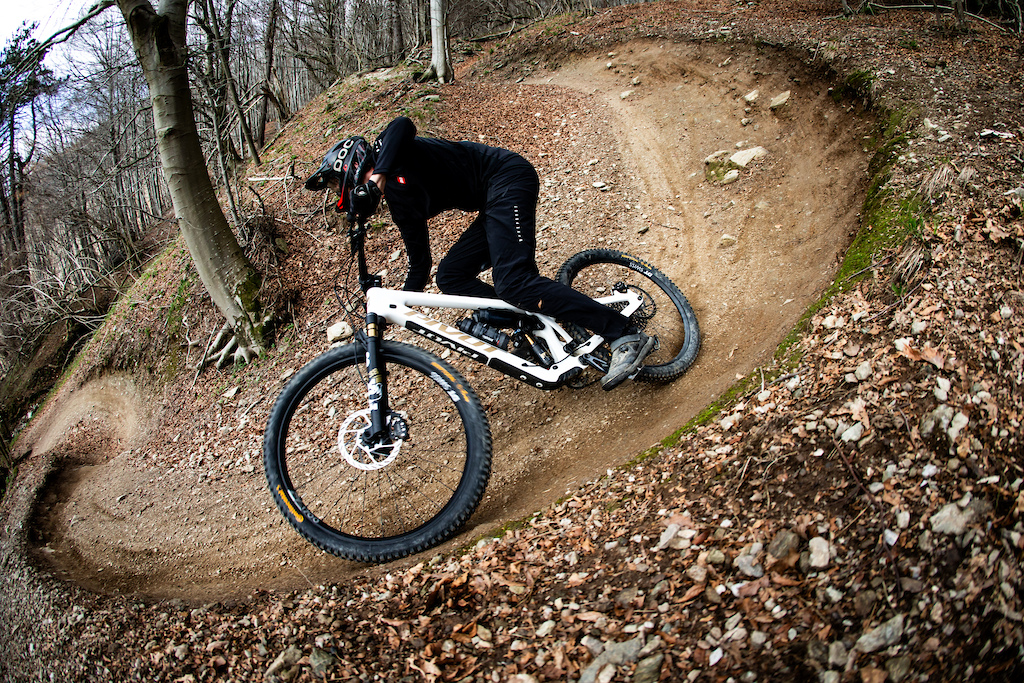 Review: The New Pivot Firebird is Well Balanced & Refined