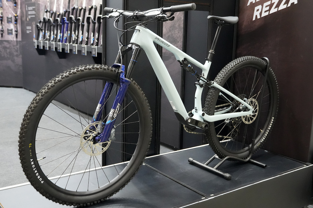 X-Fusion Tease New Rezza XC Fork and Shocks - Taipei Cycle 2025
