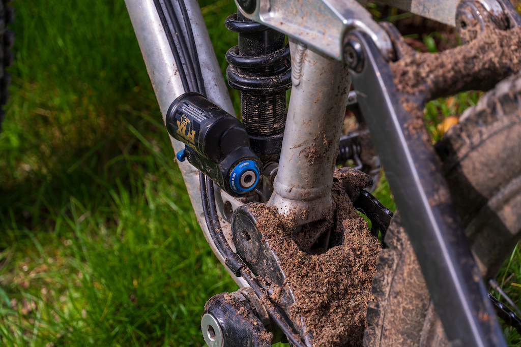 First Ride: Fox's Fully Redesigned X2 & DHX2 Shocks - Pinkbike