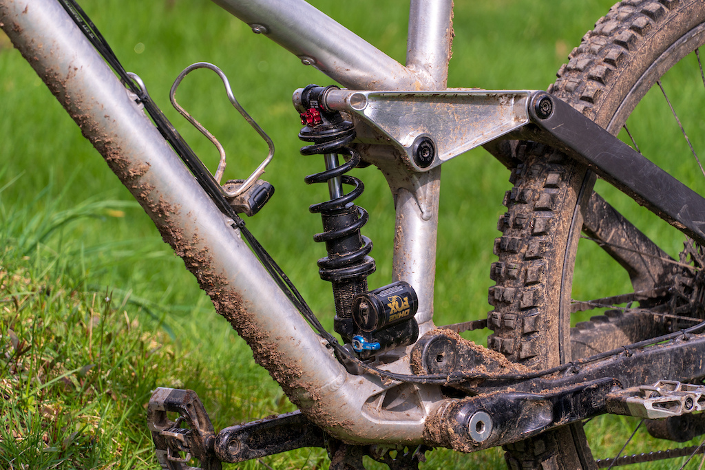First Ride: Fox's Fully Redesigned X2 & DHX2 Shocks - Pinkbike First Ride: Fox's Fully Redesigned X2 & DHX2 Shocks - Pinkbike