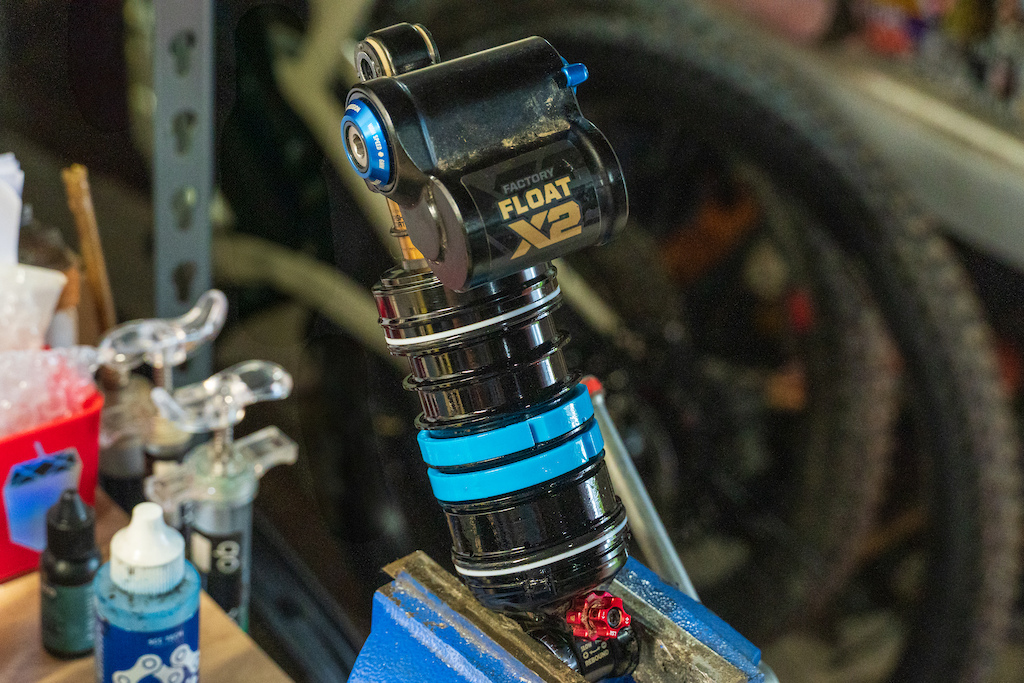 First Ride: Fox's Fully Redesigned X2 & DHX2 Shocks - Pinkbike First Ride: Fox's Fully Redesigned X2 & DHX2 Shocks - Pinkbike