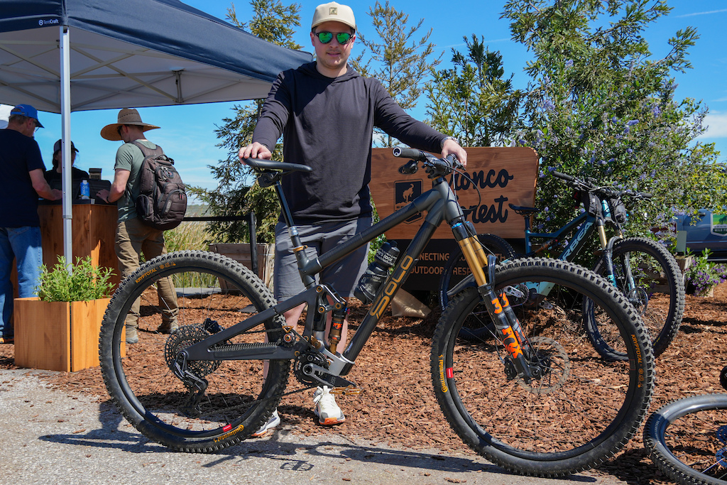 A Homemade, High Pivot, Lugged Carbon Trail Bike - Sea Otter