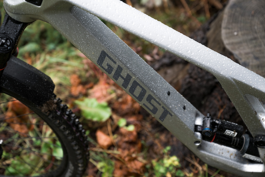 First Look: Ghost's New 180mm Poacha Freeride Bike - Pinkbike
