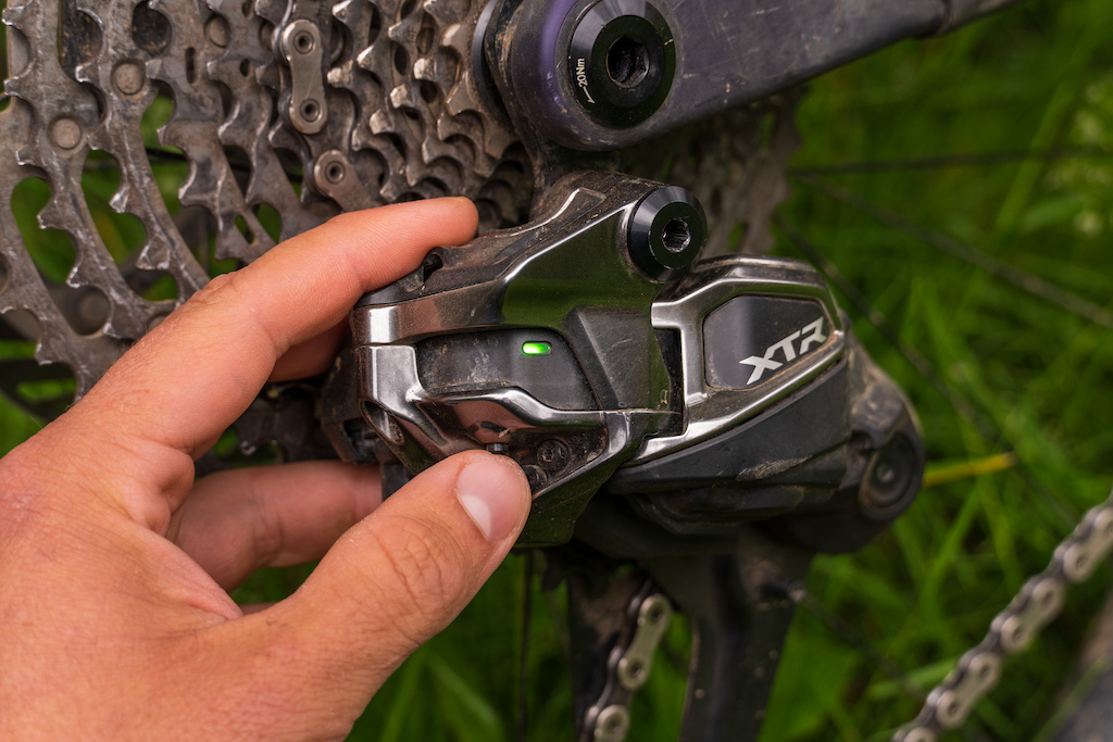 Review: Shimano's XTR Drivetrain Finally Goes Wireless - Pinkbike