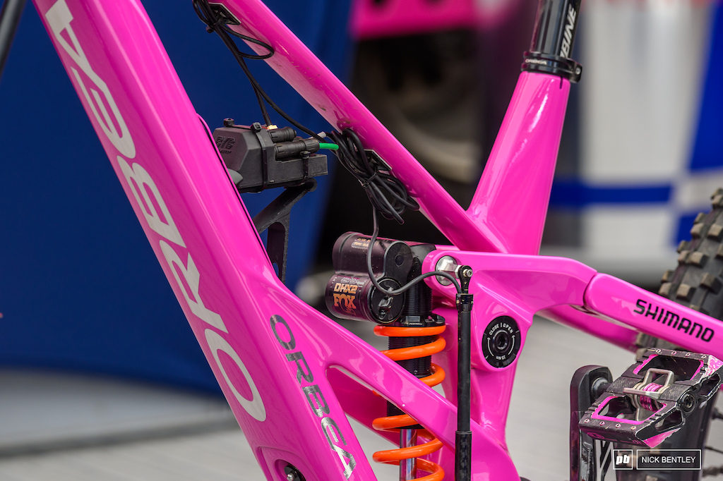 DH Tech Randoms IV: 2025 Loudenvielle DH World Cup - Pinkbike
