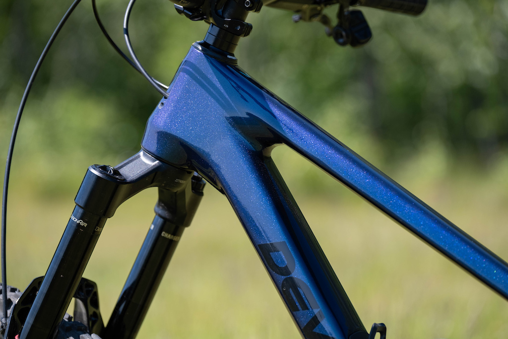 【取引限定】Devinci troyカーボンフレーム27.5インチフルサスMTB First Ride: Devinci's New Troy Carbon - Pinkbike