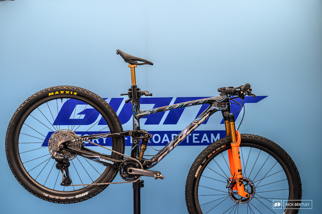 How Much Do Pro XC Bikes Really Weigh? - 2025 Leogang XC
