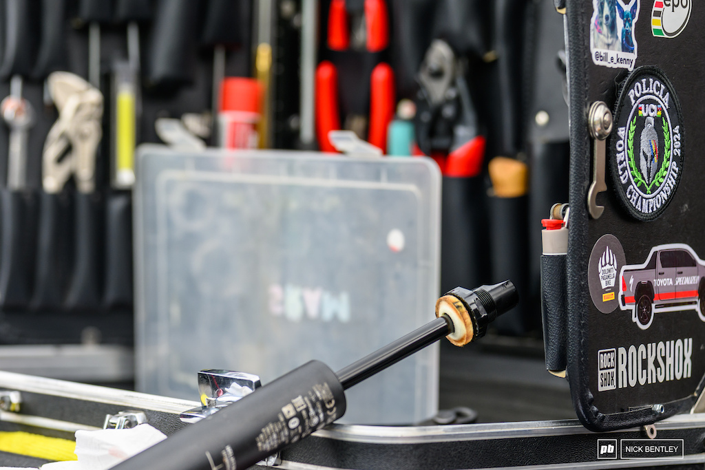 メガロック　15ポンド ボウリング メガロック15ポンド ボウリング ボール メガロック 15