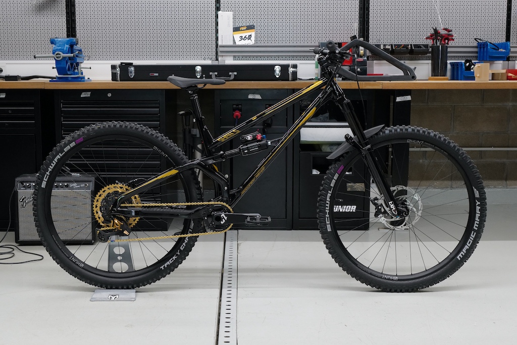 Production Privée Releases Limited Edition RideCaster Shan 5