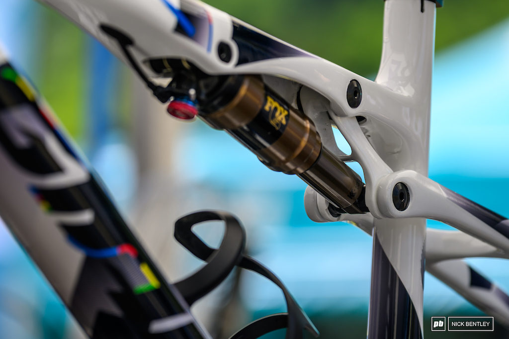 Spotted: Giant Anthem Carbon Prototype - 2025 Val di Sole XC World