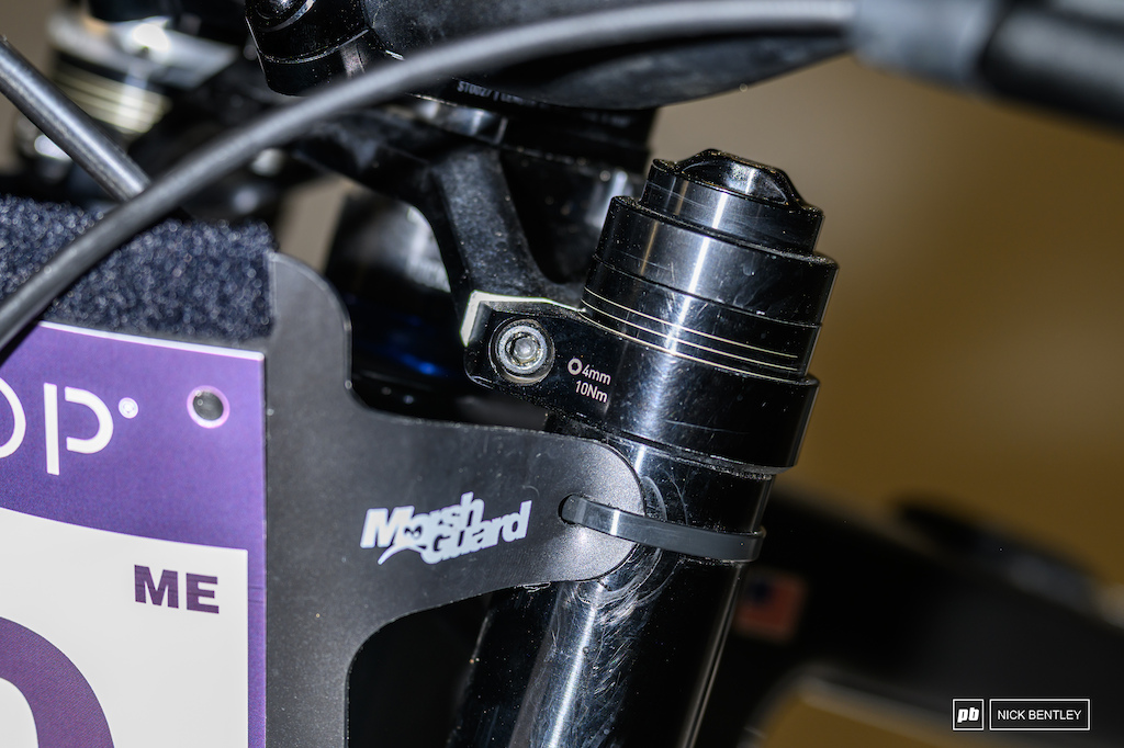 Spotted: Next-Generation RockShox Zeb Fork - Pinkbike