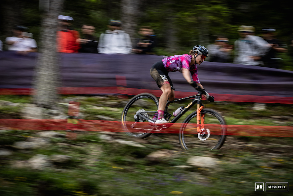 Ronja Blöchlinger showed her short track performance was no flash in the pan, finishing in 8th.