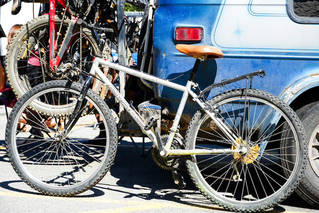 Merry　WEEKEND BIKES Happy 4/20! State Bicycle Co. Lights Up New Bob Marley