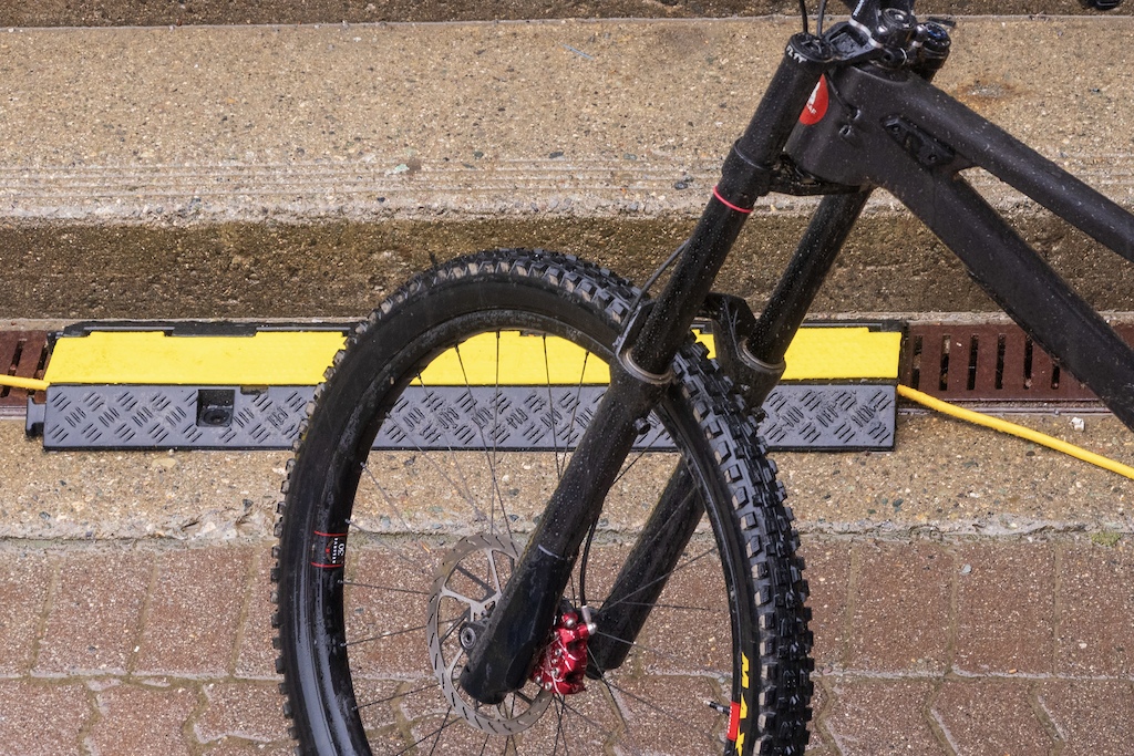 Stanchion Speculation - What's Going on Inside the New Boxxer