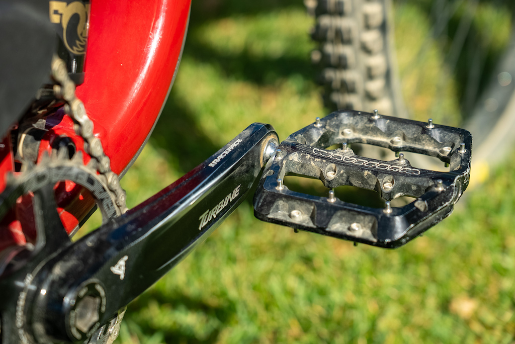 Bike Check: Georgia Astle's Devinci Chainsaw - Pinkbike