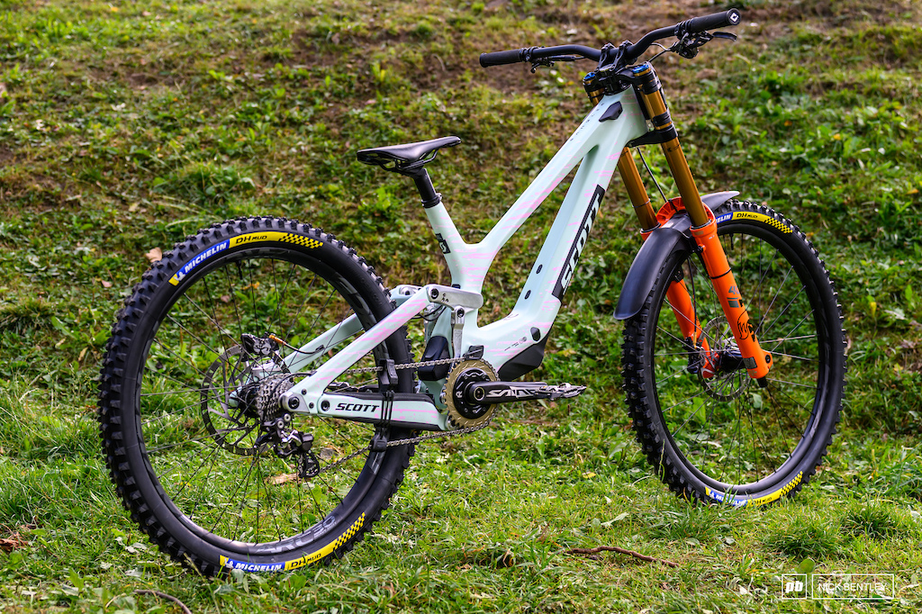 駒ヶ岳シングルカスク 2020-2024The Gambler CLUBQING 駒ヶ岳シングルカスク 2020-2024The Gambler CLUBQING - メルカリ