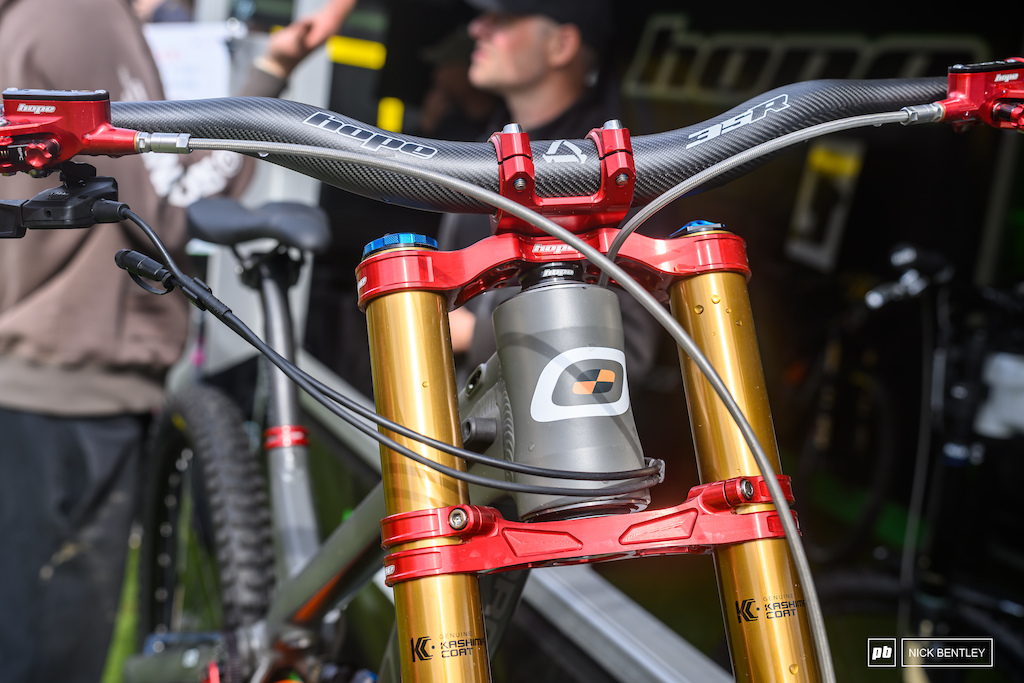 Tech Randoms II: 2025 Les Gets DH World Cup - Pinkbike