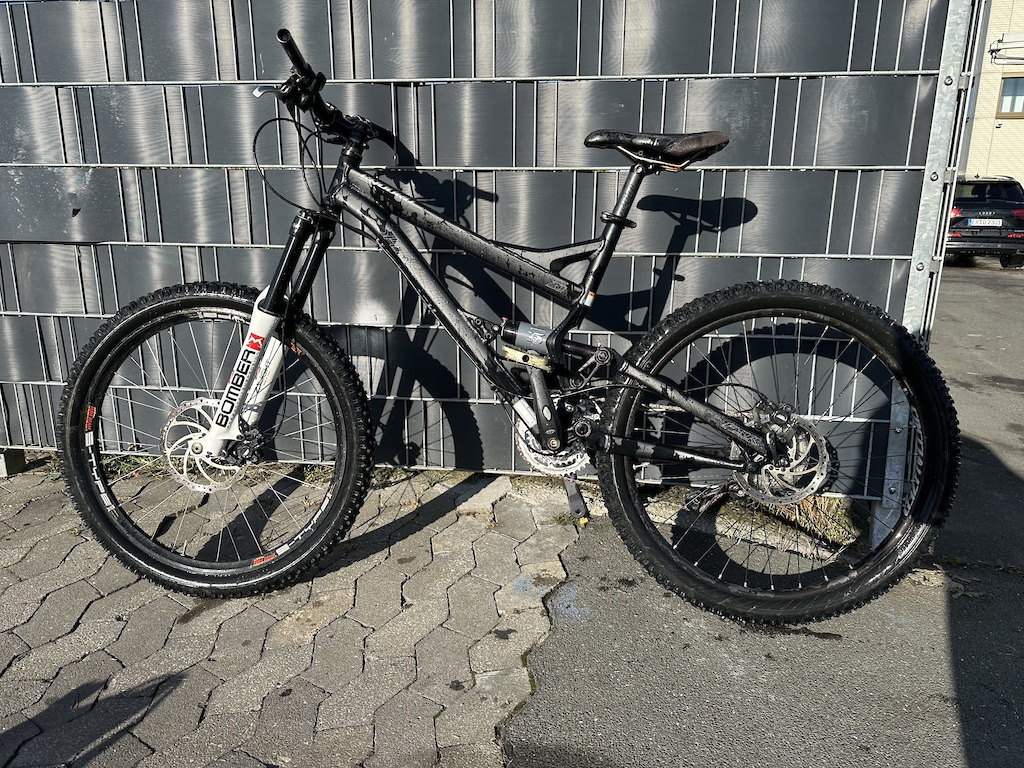 100€ Enduro Elite.? Van. M” méretbe.