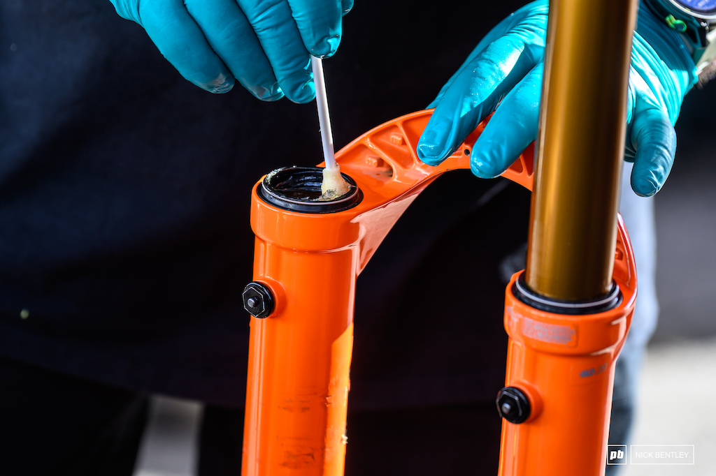 Tech Randoms: Mont-Sainte-Anne DH World Cup 2025 - Pinkbike