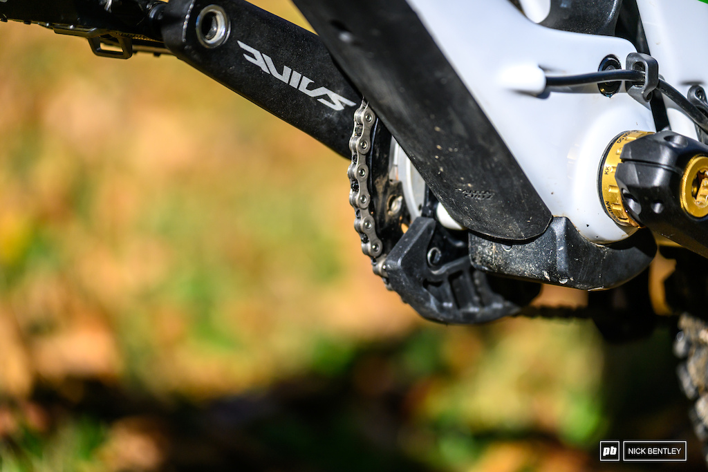 5Dev Releases Solid Steel Crank Spindle That Adds Half a Kilo to Your ...