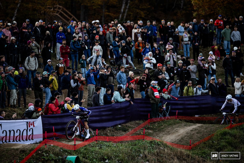 Luca Martin pulls away on the last lap leaving his teammate and Boichis behind.
