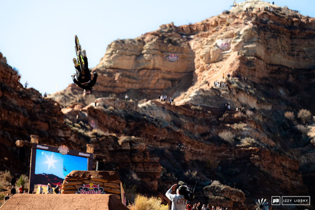 Robin Goomes second backflip in her winning run