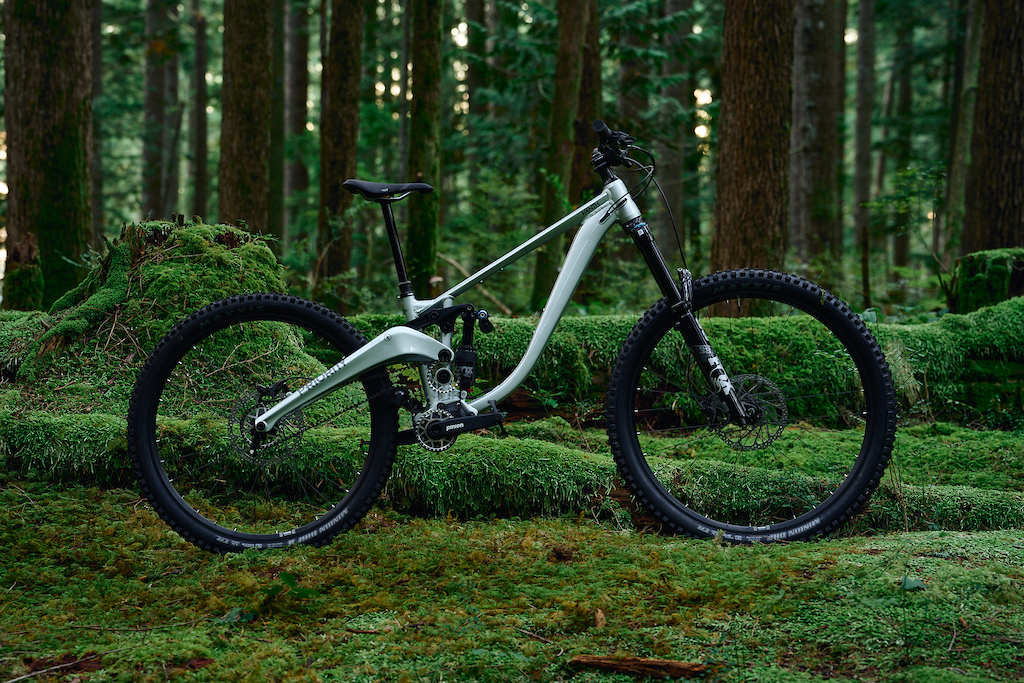 Priority Bikes Announces New High Pivot Enduro with Pinion Smart.Shift &  Gates Belt Drive - Pinkbike