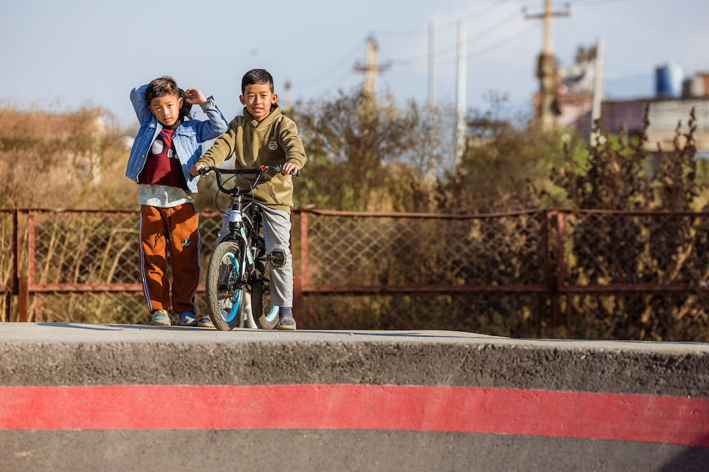 Velosolutions x PumpforPeace in Nepal.