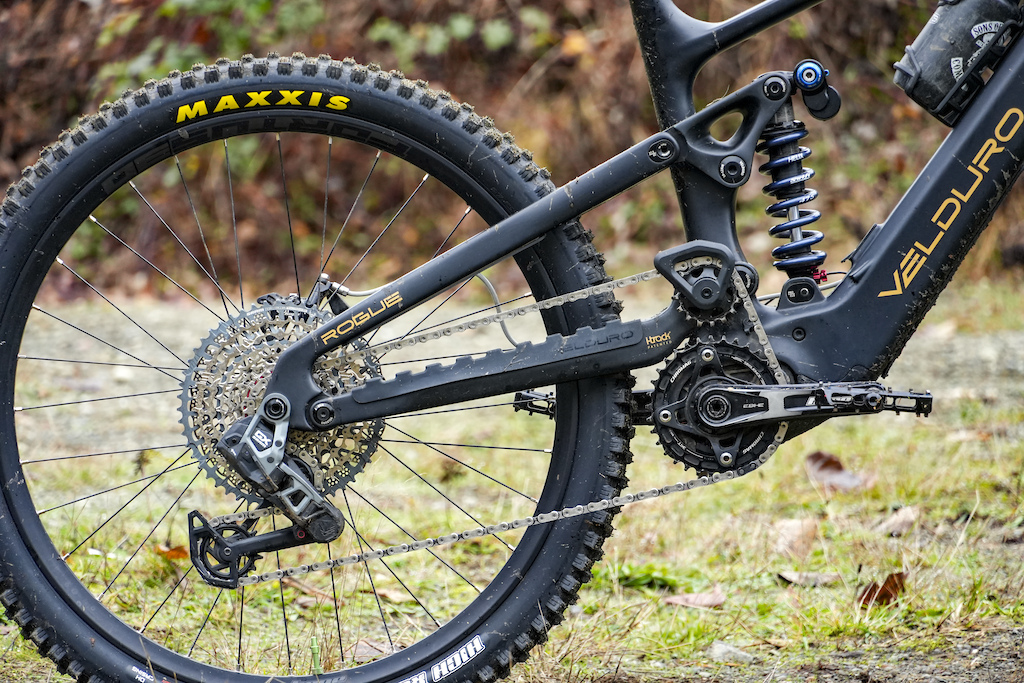 First Ride: The Velduro Rogue R is an Avinox-Powered DH Fiend