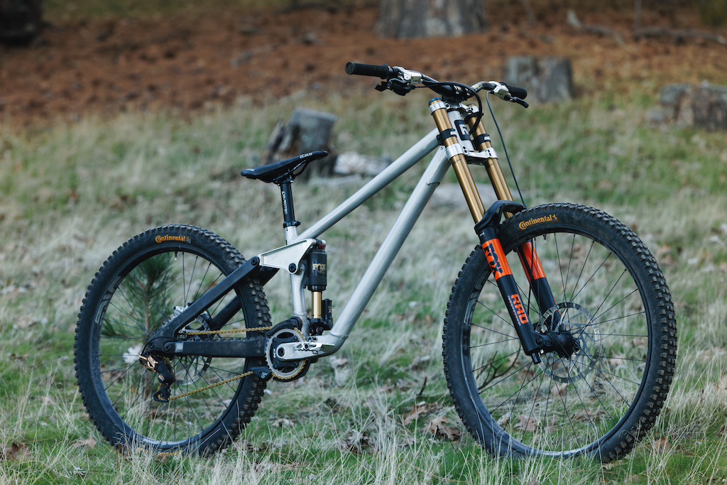 Frameworks Announces 2026 Enduro & DH Bikes - Pinkbike