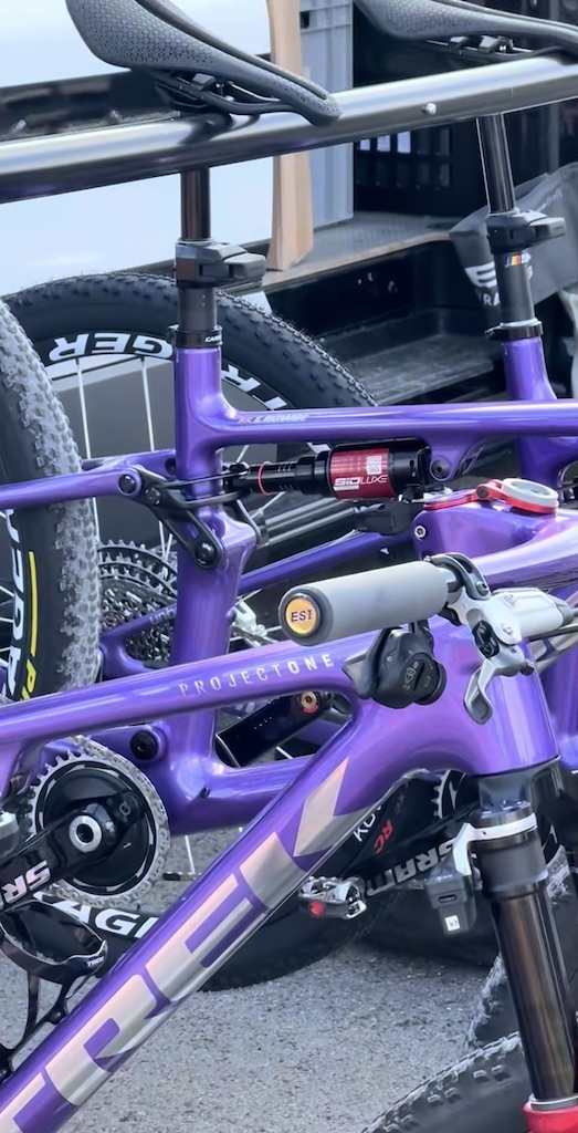 Trek Appears to be Rejoining the Flex-Stay 'Cookie Cutter' XC Bike