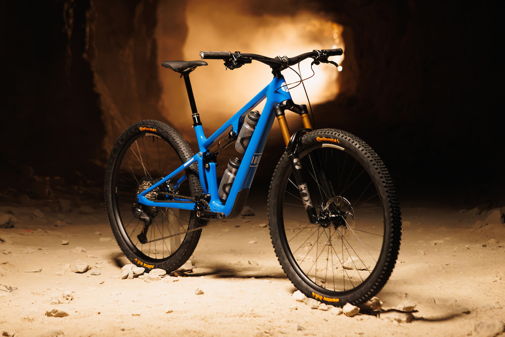 How Much Does A Light Mountain Bike Weigh? Ultimate Guide