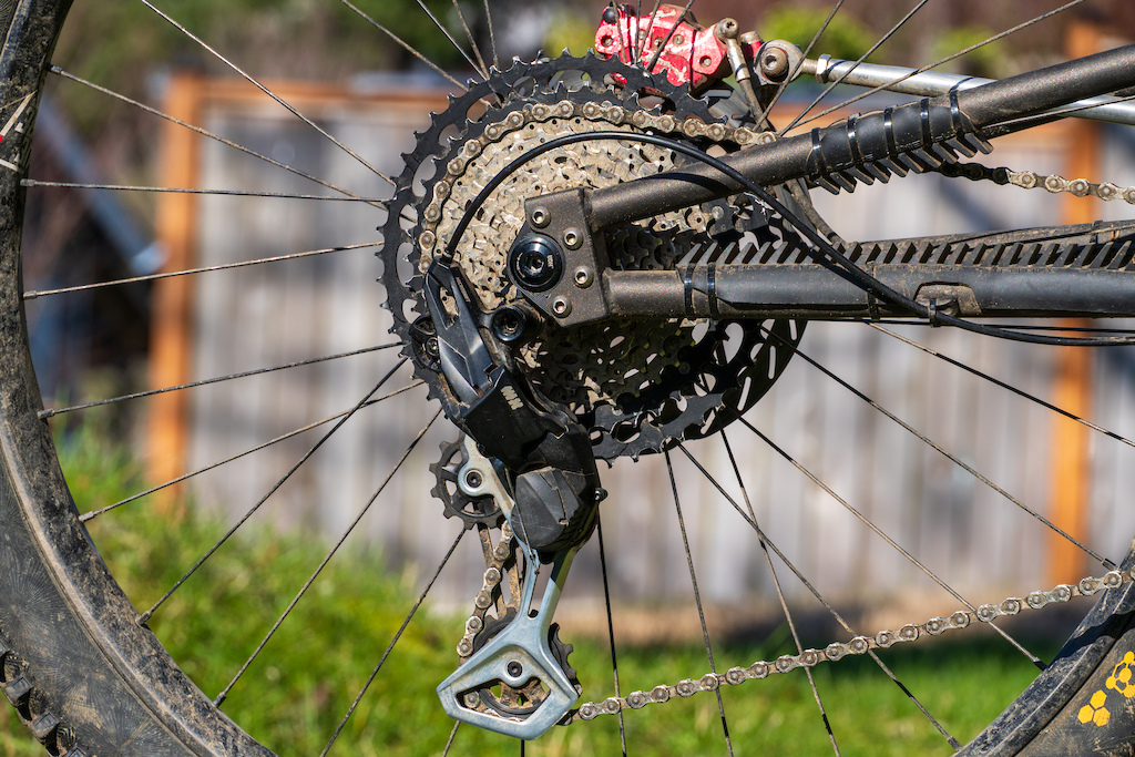 Microshift's New 11-Speed Wide Range MTB Drivetrain is Only $230